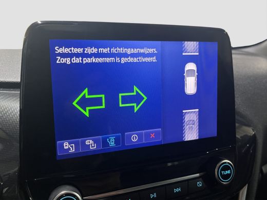 Ford Fiesta 1.0 E.B. 125PK ST-Line X | Pano-dak | Full LED | B&O audio | Adapt. Cruise | 4-season banden | BL... ActivLease financial lease