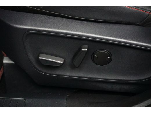 Ford Kuga 2.5 PHEV ST-Line X | Trekhaak | Adaptive Cruise | Stoelverwarming | ActivLease financial lease