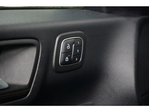 Ford Kuga 2.5 PHEV Vignale | Pano-dak | Wegklap Trekhaak | Adapt. Cruise | Head-Up Display | B&O audio | St... ActivLease financial lease