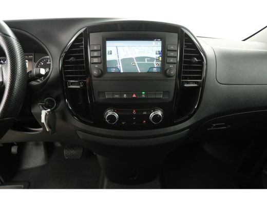Mercedes-Benz Vito 114 CDI Lang Automaat Airco Cruise Camera Carplay 3 Persoons Navi Elektrpakket Trekhaak ActivLease financial lease