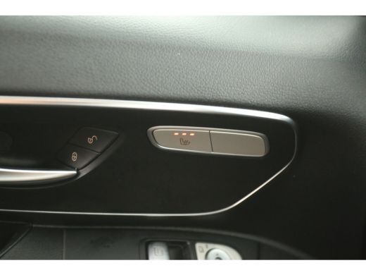 Mercedes-Benz Vito 114 CDI Lang Automaat Airco Cruise Camera Carplay 3 Persoons Navi Elektrpakket Trekhaak ActivLease financial lease