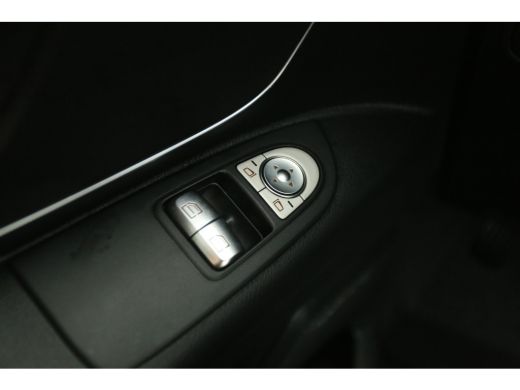 Mercedes-Benz Vito 114 CDI Lang Automaat Airco Cruise Camera Carplay 3 Persoons Navi Elektrpakket Trekhaak ActivLease financial lease
