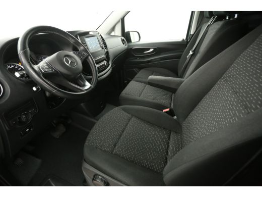 Mercedes-Benz Vito 114 CDI Lang Automaat Airco Cruise Camera Carplay 3 Persoons Navi Elektrpakket Trekhaak ActivLease financial lease