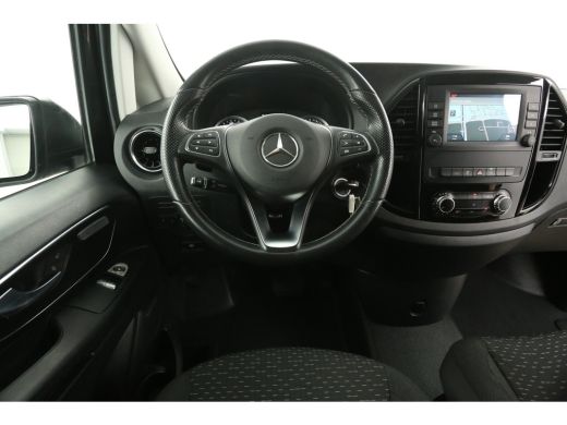 Mercedes-Benz Vito 114 CDI Lang Automaat Airco Cruise Camera Carplay 3 Persoons Navi Elektrpakket Trekhaak ActivLease financial lease