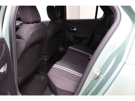 Opel Corsa 1.2 Turbo Hybrid Yes / Navigatie via Carplay / Parkeersensoren / Stuur -en stoelverwarmd / LED / ... ActivLease financial lease