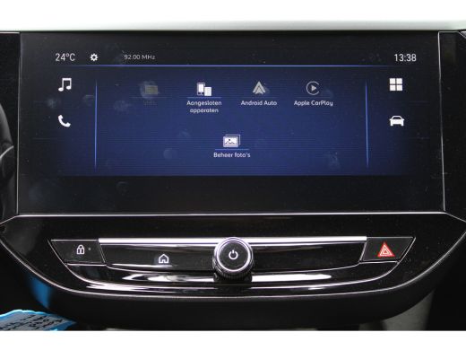 Opel Corsa 1.2 Turbo Hybrid Yes / Navigatie via Carplay / Parkeersensoren / Stuur -en stoelverwarmd / LED / ... ActivLease financial lease
