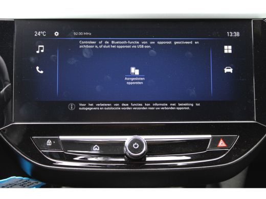 Opel Corsa 1.2 Turbo Hybrid Yes / Navigatie via Carplay / Parkeersensoren / Stuur -en stoelverwarmd / LED / ... ActivLease financial lease