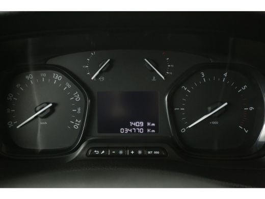 Opel Vivaro 2.0 CDTI L2H1 145PK Airco Carplay Camera Cruise Navigatie PDC 3 Persoons ActivLease financial lease
