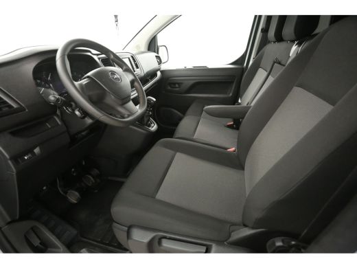 Opel Vivaro 2.0 CDTI L2H1 145PK Airco Carplay Camera Cruise Navigatie PDC 3 Persoons ActivLease financial lease