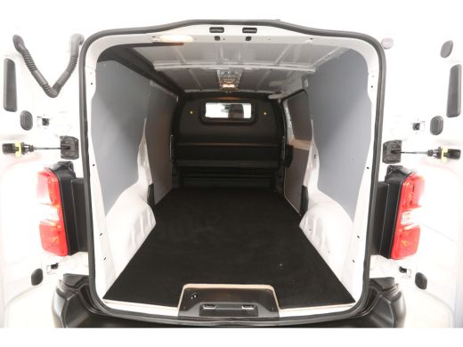 Opel Vivaro 2.0 CDTI L2H1 145PK Airco Carplay Camera Cruise Navigatie PDC 3 Persoons ActivLease financial lease