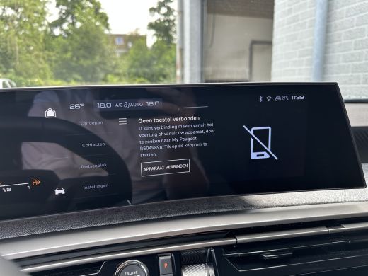 Peugeot 3008 1.2 Hybrid 136 Allure | Achterbank in 3 delen neerklapbaar met skiluik | Achteruitrijcamera | App... ActivLease financial lease