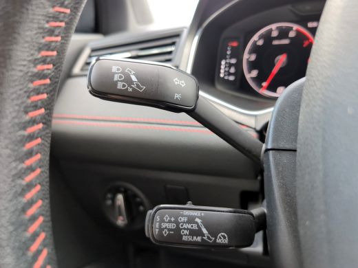 Seat Ibiza 1.0 TSI FR | Panoramadak | Beats audio | Alcantara | Camera ActivLease financial lease