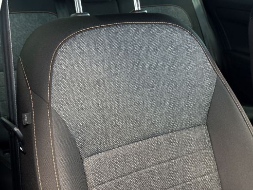 Skoda Fabia Combi 1.0 95pk TSI Business Edition Sunset, extra donker getinte ramen achter | Parkeersensoren a... ActivLease financial lease
