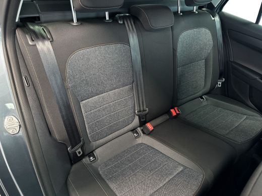 Skoda Fabia Combi 1.0 95pk TSI Business Edition Sunset, extra donker getinte ramen achter | Parkeersensoren a... ActivLease financial lease