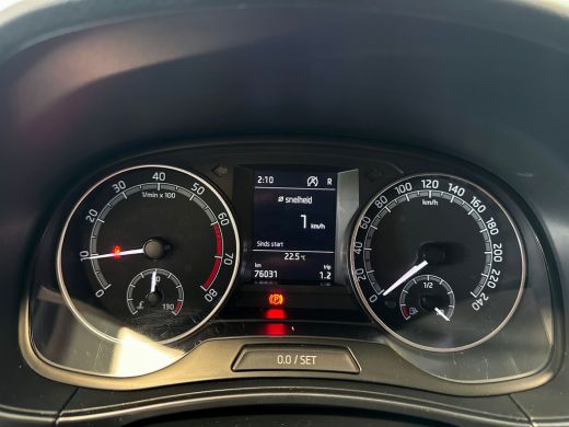 Skoda Fabia Combi 1.0 95pk TSI Business Edition Sunset, extra donker getinte ramen achter | Parkeersensoren a... ActivLease financial lease