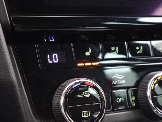 Skoda Octavia Combi 1.5 TSI 150 PK DSG AUT. SPORTLINE - ENERGY BLUE + 18 INCH | ADAPTIVE CRUISE | APPLE CARPLAY... ActivLease financial lease