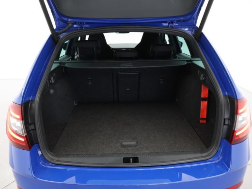 Skoda Octavia Combi 1.5 TSI 150 PK DSG AUT. SPORTLINE - ENERGY BLUE + 18 INCH | ADAPTIVE CRUISE | APPLE CARPLAY... ActivLease financial lease