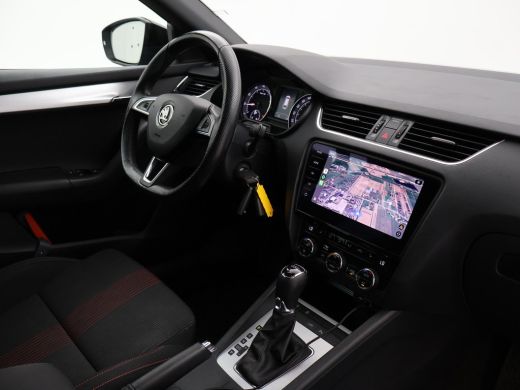 Skoda Octavia Combi 1.5 TSI 150 PK DSG AUT. SPORTLINE - ENERGY BLUE + 18 INCH | ADAPTIVE CRUISE | APPLE CARPLAY... ActivLease financial lease
