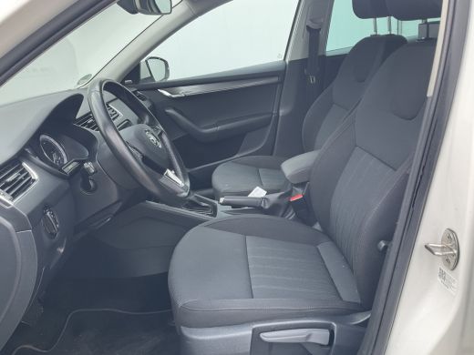 Skoda Octavia Combi 1.5 TSI 150pk Automaat Trekhaak Carplay Stoelverw Cruise NL-Auto! ActivLease financial lease