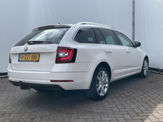 Skoda Octavia Combi 1.5 TSI 150pk Automaat Trekhaak Carplay Stoelverw Cruise NL-Auto! ActivLease financial lease