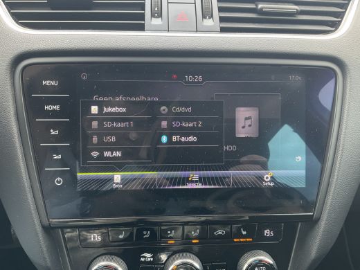Skoda Octavia Combi 1.5 TSI 150pk Automaat Trekhaak Carplay Stoelverw Cruise NL-Auto! ActivLease financial lease