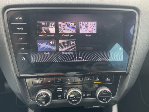 Skoda Octavia Combi 1.5 TSI 150pk Automaat Trekhaak Carplay Stoelverw Cruise NL-Auto! ActivLease financial lease