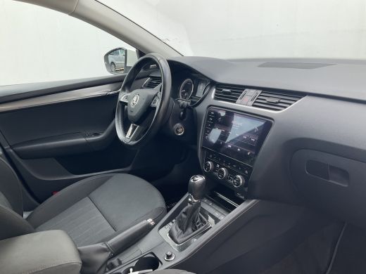 Skoda Octavia Combi 1.5 TSI 150pk Automaat Trekhaak Carplay Stoelverw Cruise NL-Auto! ActivLease financial lease
