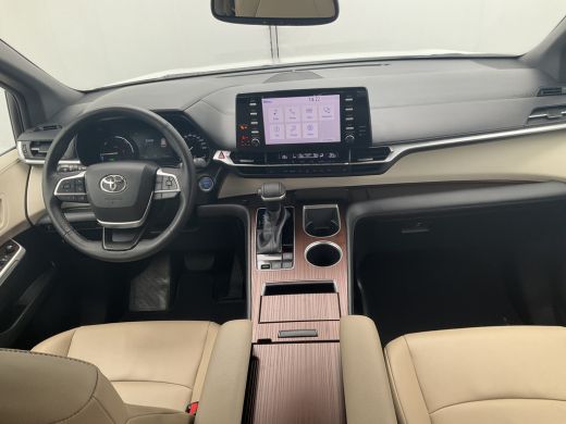 Toyota Sienna 7-Pers 2.5 HEV 266pk XLE Full Option Open sky Leer Camera 7-zits 7 Persoons ActivLease financial lease