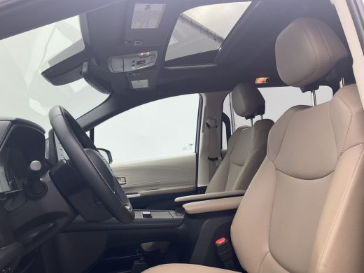 Toyota Sienna 7-Pers 2.5 HEV 266pk XLE Full Option Open sky Leer Camera 7-zits 7 Persoons ActivLease financial lease