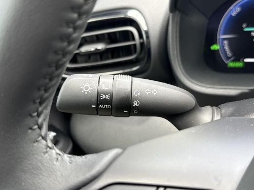 Toyota Yaris 1.5 Hybrid 130 Executive **HEAD-UP DISPLAY/ STOEL EN STUURWIELVERWARMING/ DODEHOEK DETECTIE/ 36 M... ActivLease financial lease