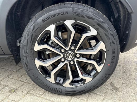 Toyota Yaris Cross 1.5 Hybrid 115 First Edition **STOEL EN STUURWIELVERWARMING/ KEYLESS/ ADAPTIEVE CRUISE CONTROL/ 3... ActivLease financial lease
