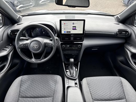 Toyota Yaris Cross 1.5 Hybrid 115 First Edition **STOEL EN STUURWIELVERWARMING/ KEYLESS/ ADAPTIEVE CRUISE CONTROL/ 3... ActivLease financial lease