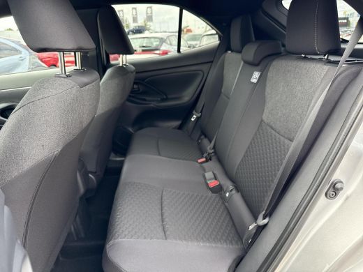 Toyota Yaris Cross 1.5 Hybrid 115 First Edition **STOEL EN STUURWIELVERWARMING/ KEYLESS/ ADAPTIEVE CRUISE CONTROL/ 3... ActivLease financial lease