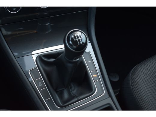 Volkswagen Golf 1.6 TDI Comfortline Business | Apple CarPlay | Adaptive | Climate ActivLease financial lease