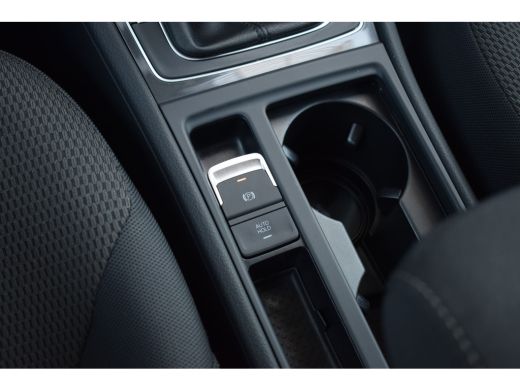 Volkswagen Golf 1.6 TDI Comfortline Business | Apple CarPlay | Adaptive | Climate ActivLease financial lease