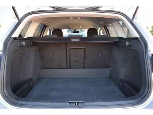 Volkswagen Golf 1.6 TDI Comfortline Business | Apple CarPlay | Adaptive | Climate ActivLease financial lease