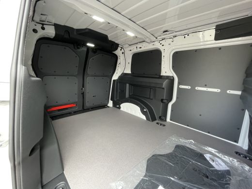 Volkswagen ID. Buzz Cargo Cargo 79 kWh 286PK RWD | ACC | Camera | Led matrix ActivLease financial lease