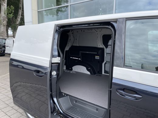 Volkswagen ID. Buzz Cargo Cargo Bulli edition 79 kWh | Trekhaak | IQ Led Matrix | ACC ActivLease financial lease