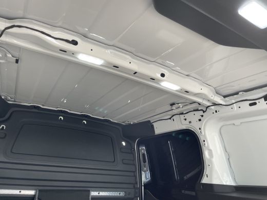 Volkswagen ID. Buzz Cargo Cargo Bulli edition 79 kWh | Trekhaak | IQ Led Matrix | ACC ActivLease financial lease