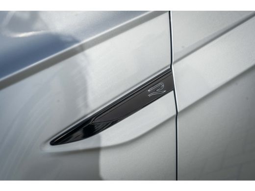 Volkswagen Polo R-Line Edition Inclusief € 2000,- inruilvoordeel | 'App-Connect' draadloze smartphone integratie ... ActivLease financial lease