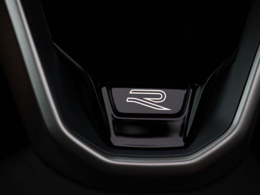 Volkswagen Tiguan 1.5 eHybrid R-Line Edition 272PK DSG matrix led, trekhaak, panoramadak, 360gr. camera, keyless, s... ActivLease financial lease
