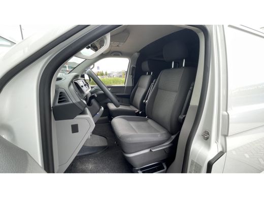 Volkswagen Transporter 2.0 TDI 110PK | L2 28 | Comfortline | Airco | Betimmering | Imperiaal | Camera | Trekhaak | Navi ... ActivLease financial lease