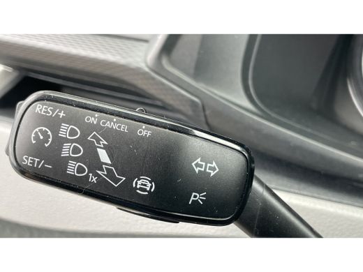 Volkswagen Transporter 2.0 TDI 110PK | L2 28 | Comfortline | Airco | Betimmering | Imperiaal | Camera | Trekhaak | Navi ... ActivLease financial lease