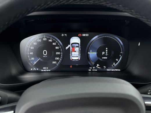 Volvo  XC40 1.5 T4 Recharge Ultimate Dark | Trekhaak | Panormadak | PDC + Camera | Harman & Kardon Audio | ActivLease financial lease
