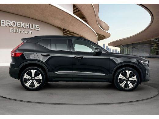 Volvo  XC40 1.5 T4 Recharge Ultimate Dark | Trekhaak | Panormadak | PDC + Camera | Harman & Kardon Audio | ActivLease financial lease