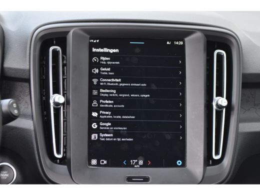 Volvo  XC40 2.0 B3 Essential | Facelift! | 4-Cilinder! | GoogleMaps | Camera | ActivLease financial lease