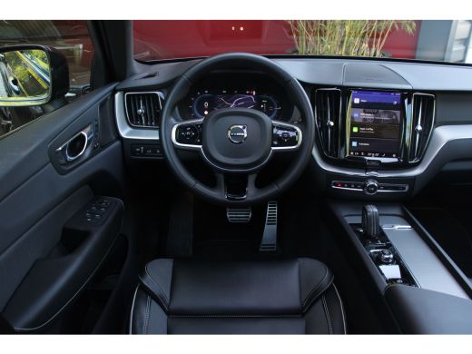Volvo  XC60 2.0 T6 Plug-in hybrid AWD R-Design | Panoramadak | Harman/Kardon | Head-up | Memory | Camera ActivLease financial lease