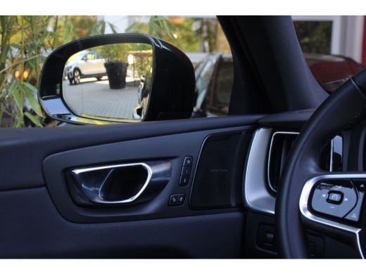 Volvo  XC60 2.0 T6 Plug-in hybrid AWD R-Design | Panoramadak | Harman/Kardon | Head-up | Memory | Camera ActivLease financial lease