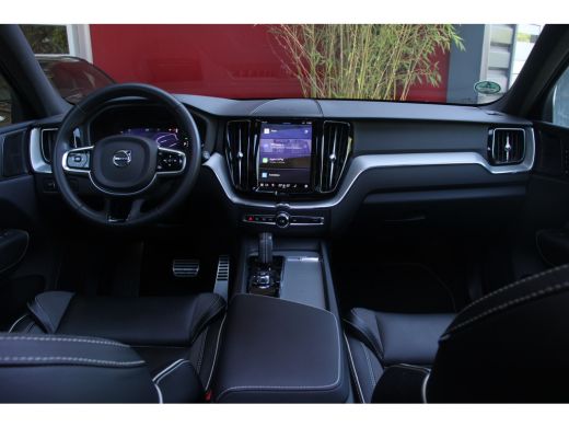 Volvo  XC60 2.0 T6 Plug-in hybrid AWD R-Design | Panoramadak | Harman/Kardon | Head-up | Memory | Camera ActivLease financial lease
