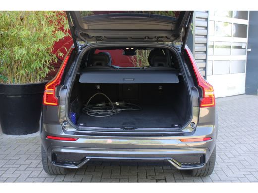 Volvo  XC60 2.0 T6 Plug-in hybrid AWD R-Design | Panoramadak | Harman/Kardon | Head-up | Memory | Camera ActivLease financial lease
